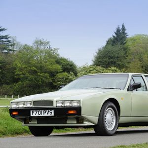 Preview wallpaper aston martin, lagonda, 1987, green, front view, retro, trees