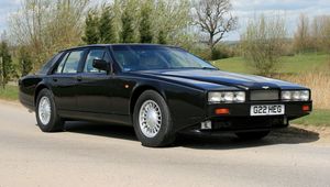 Preview wallpaper aston martin lagonda, 1987, black, side view, nature, asphalt