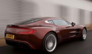 Preview wallpaper aston martin, one-77, 2009, red, side view, style, speed