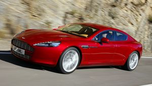 Preview wallpaper aston martin, rapide, 2009, red, side view, speed, asphalt