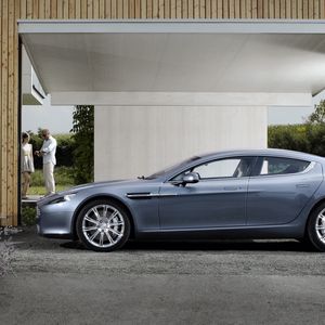 Preview wallpaper aston martin, rapide, 2009, blue, side view, style, asphalt