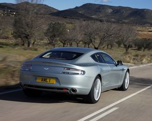 Preview wallpaper aston martin, rapide, 2009, silver, rear view, nature