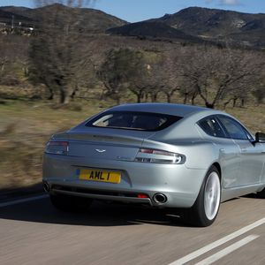 Preview wallpaper aston martin, rapide, 2009, silver, rear view, nature