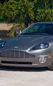 Preview wallpaper aston martin, v12, vanquish, 2001, gray, front view, grass