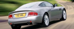 Preview wallpaper aston martin, v12, vanquish, 2001, silver, rear view, cars, speed