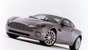 Preview wallpaper aston martin, v12, vanquish, 2001, lilac, side view, auto