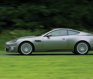 Preview wallpaper aston martin, v12, vanquish, 2001, gray, side view, style, nature