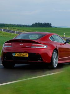 Preview wallpaper aston martin, v12, zagato, 2009, red, rear view, cars, track, speed