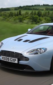 Preview wallpaper aston martin, v12, zagato, 2009, front view, metallic blue, speed, style, cars, nature