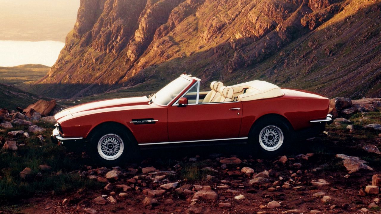 Wallpaper aston martin, v8, 1977, red, side view, cabriolet, auto, nature