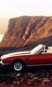 Preview wallpaper aston martin, v8, 1977, red, side view, cabriolet, auto, nature