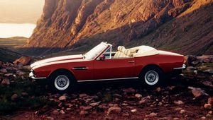 Preview wallpaper aston martin, v8, 1977, red, side view, cabriolet, auto, nature