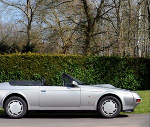 Preview wallpaper aston martin, v8, 1988, silver, side view, style, nature