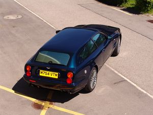 Preview wallpaper aston martin, v8, 2005, blue, top view, style, asphalt