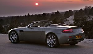 Preview wallpaper aston martin, v8, 2006, gray, side view, cars, trees, sunset