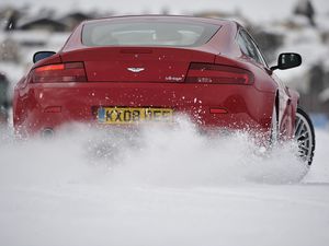 Preview wallpaper aston martin, v8, 2008, red, rear view, style, drift, snow