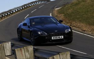 Preview wallpaper aston martin, v8, 2010, black, front view, style, track