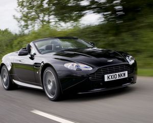 Preview wallpaper aston martin, v8, 2010, black, side view, cars, speed