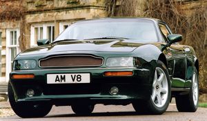 Preview wallpaper aston martin, v8, coupe, 1996, green, front view, auto, home