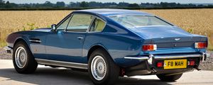 Preview wallpaper aston martin, v8, saloon, 1972, blue, rear view, car, nature