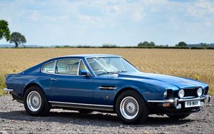 Preview wallpaper aston martin, v8, saloon, 1972, blue, side view, cars, sky