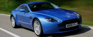 Preview wallpaper aston martin v8 vantage, 2005, blue, front view, style, asphalt