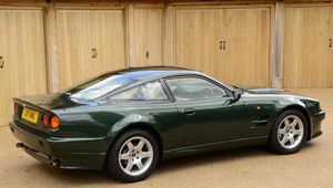 Preview wallpaper aston martin, v8, vantage, 1993, green, side view, auto