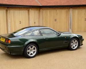 Preview wallpaper aston martin, v8, vantage, 1993, green, side view, auto