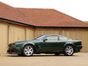 Preview wallpaper aston martin, v8, vantage, 1993, green, side view, auto