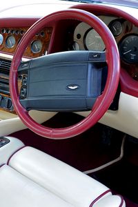 Preview wallpaper aston martin, v8, vantage, 1993, salon, interior, steering wheel, speedometer