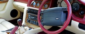 Preview wallpaper aston martin, v8, vantage, 1993, salon, interior, steering wheel, speedometer