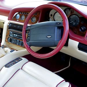 Preview wallpaper aston martin, v8, vantage, 1993, salon, interior, steering wheel, speedometer