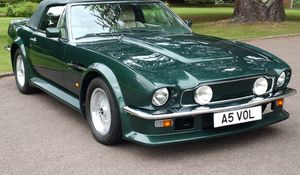 Preview wallpaper aston martin, v8, vantage, 1984, green, front view, auto