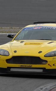 Preview wallpaper aston martin, v8, vantage, 2009, yellow, front view, style, asphalt