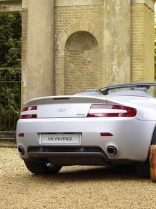 Preview wallpaper aston martin, v8, vantage, 2008, silver, rear view, style, nature