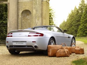 Preview wallpaper aston martin, v8, vantage, 2008, silver, rear view, style, nature