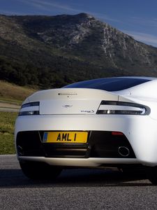 Preview wallpaper aston martin, v8, vantage, 2011, white, rear view, style, mountain