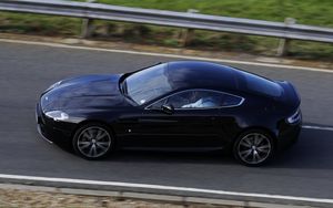 Preview wallpaper aston martin, v8, vantage, 2010, black, side view, style, speed