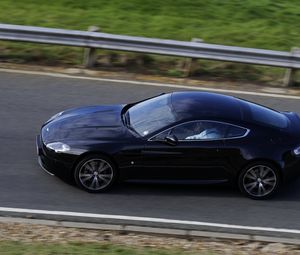 Preview wallpaper aston martin, v8, vantage, 2010, black, side view, style, speed