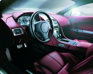 Preview wallpaper aston martin, v8, vantage, 2005, salon, interior, steering wheel, speedometer