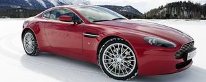 Preview wallpaper aston martin, v8, vantage, 2008, red, side view, cars, mountains, snow