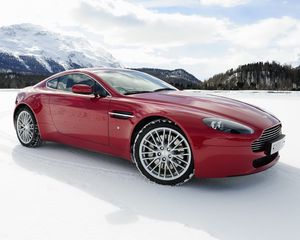 Preview wallpaper aston martin, v8, vantage, 2008, red, side view, cars, mountains, snow