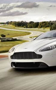 Preview wallpaper aston martin, v8, vantage, 2011, white, front view, style, nature