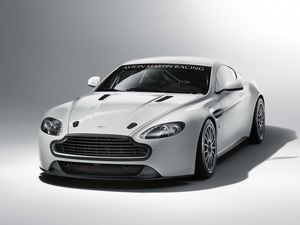 Preview wallpaper aston martin, v8, vantage, 2010, white, front view, style, auto