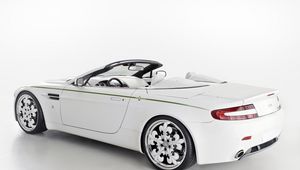 Preview wallpaper aston martin, v8, vantage, 2010, white, side view, style, auto