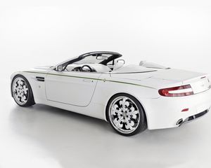 Preview wallpaper aston martin, v8, vantage, 2010, white, side view, style, auto