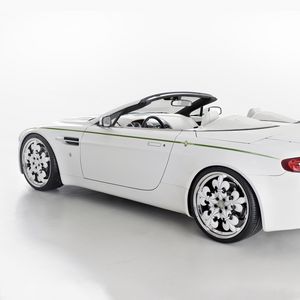 Preview wallpaper aston martin, v8, vantage, 2010, white, side view, style, auto