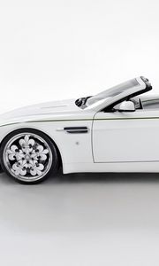 Preview wallpaper aston martin, v8, vantage, 2010, white, side view, style