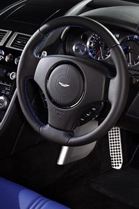 Preview wallpaper aston martin, v8, vantage, 2011, salon, interior, steering wheel, speedometer