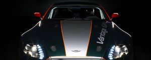 Preview wallpaper aston martin, v8, vantage, 2009, green, front view, cars, sports